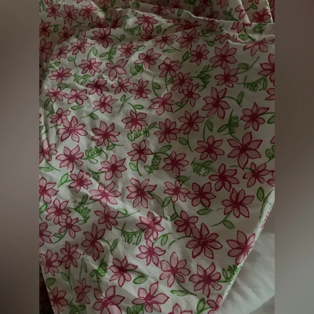 Lilly Pulitzer Pink and Green Floral bedskirt - Picture 7 of 10